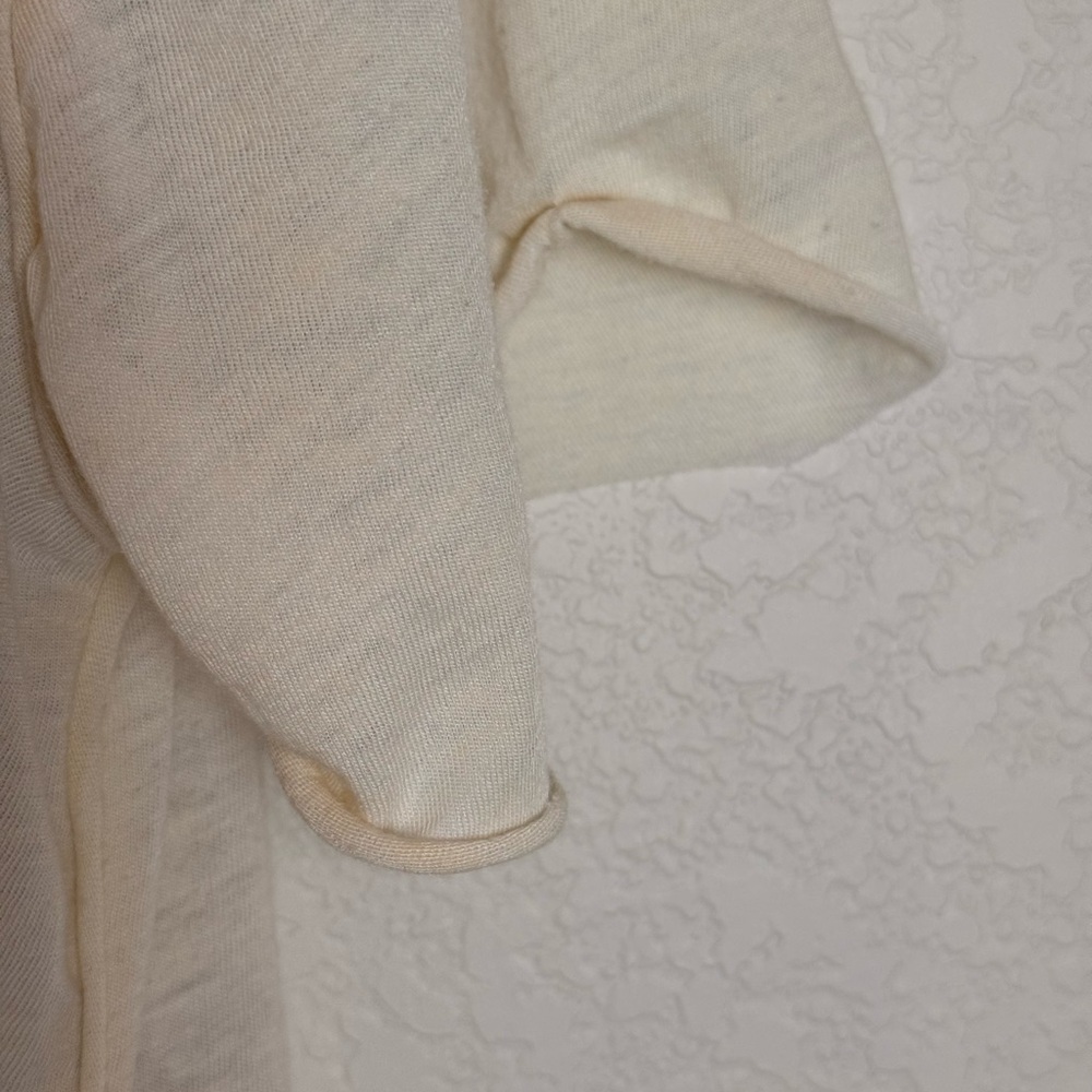 WE THE FREE Light Cream Raw Hemmed Tee FLAW - Picture 3 of 12